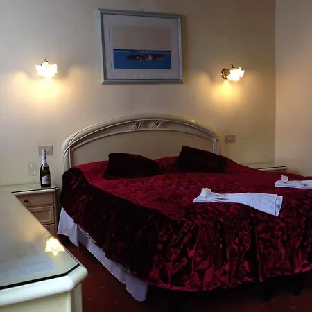 Casa Linger Отель *