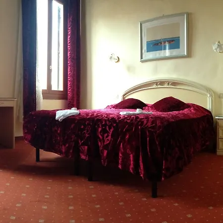 Hotell Casa Linger Venedig