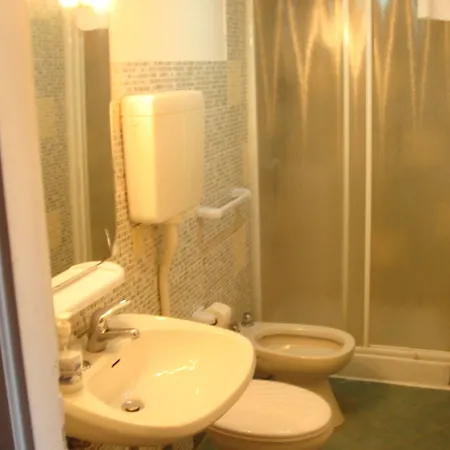 Casa Linger Hotell *