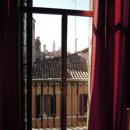 Casa Linger Hotell