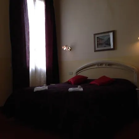 Hotell Casa Linger Venedig