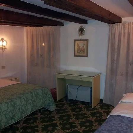 Hotell Casa Linger Venedig