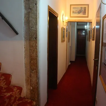 Casa Linger Hotell *